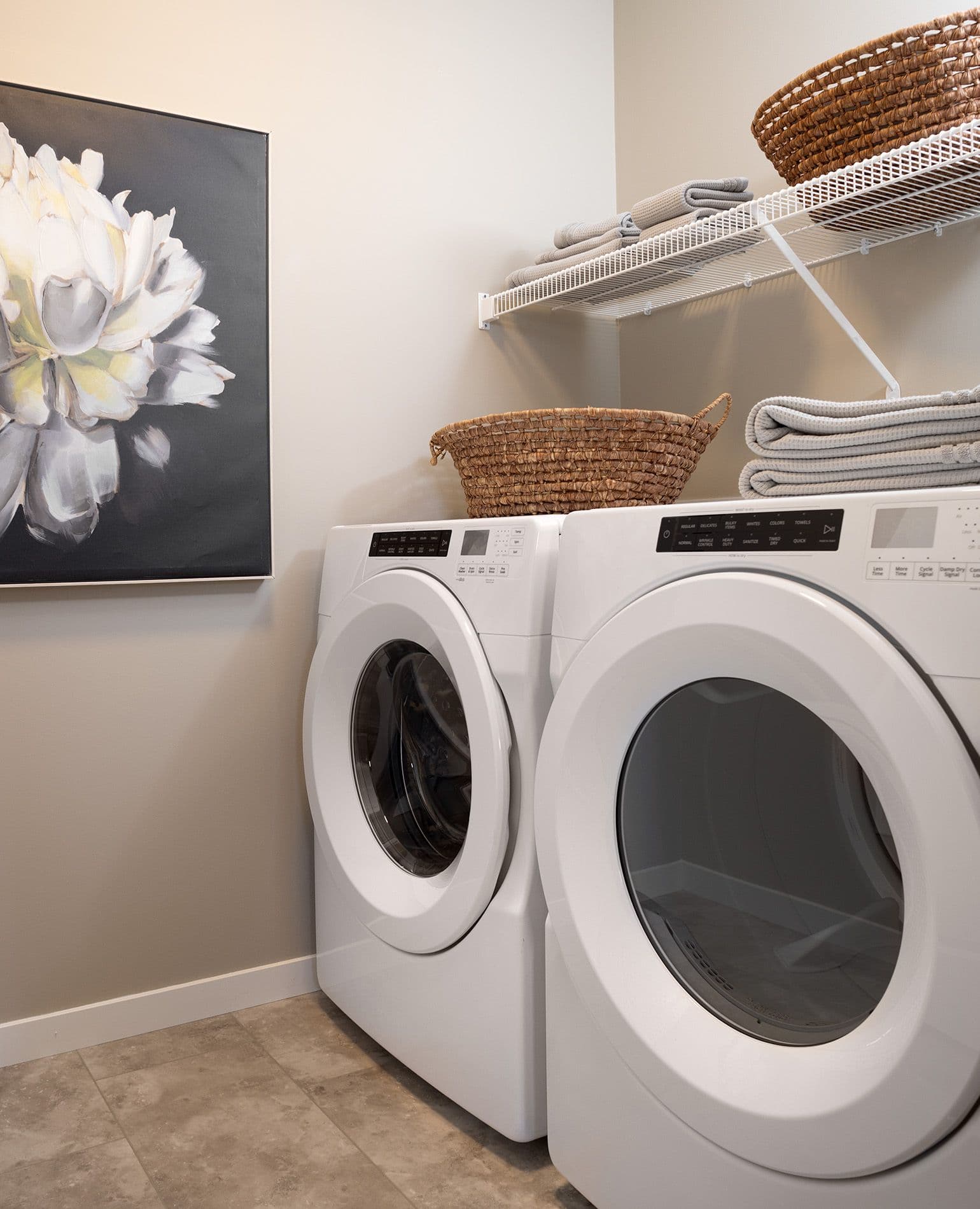 Rayn Laundry Room