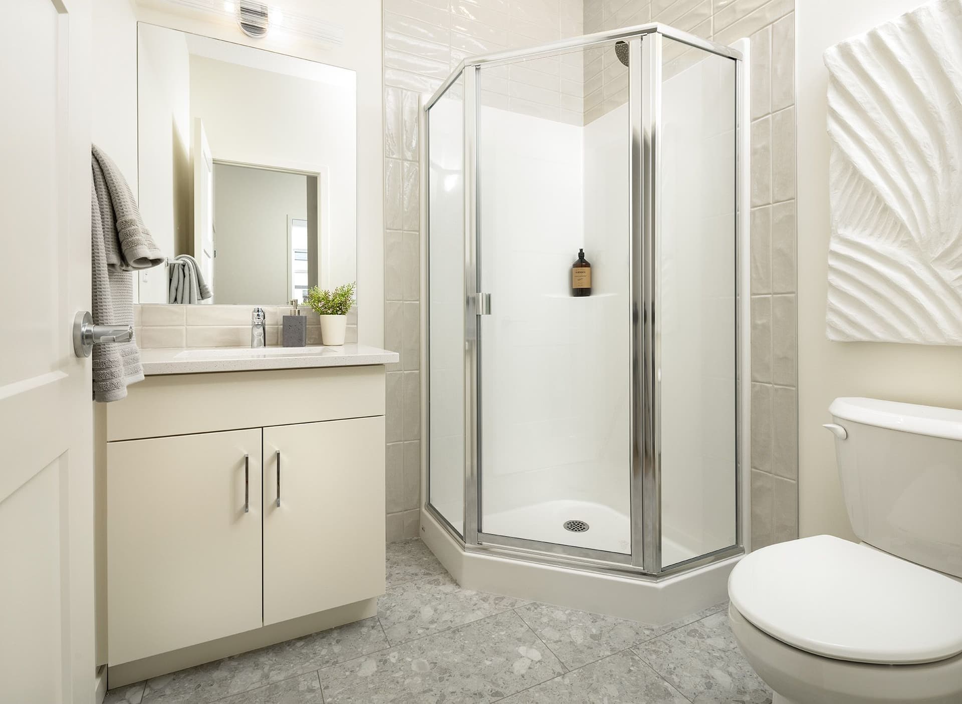 Brana Main Floor Bathroom