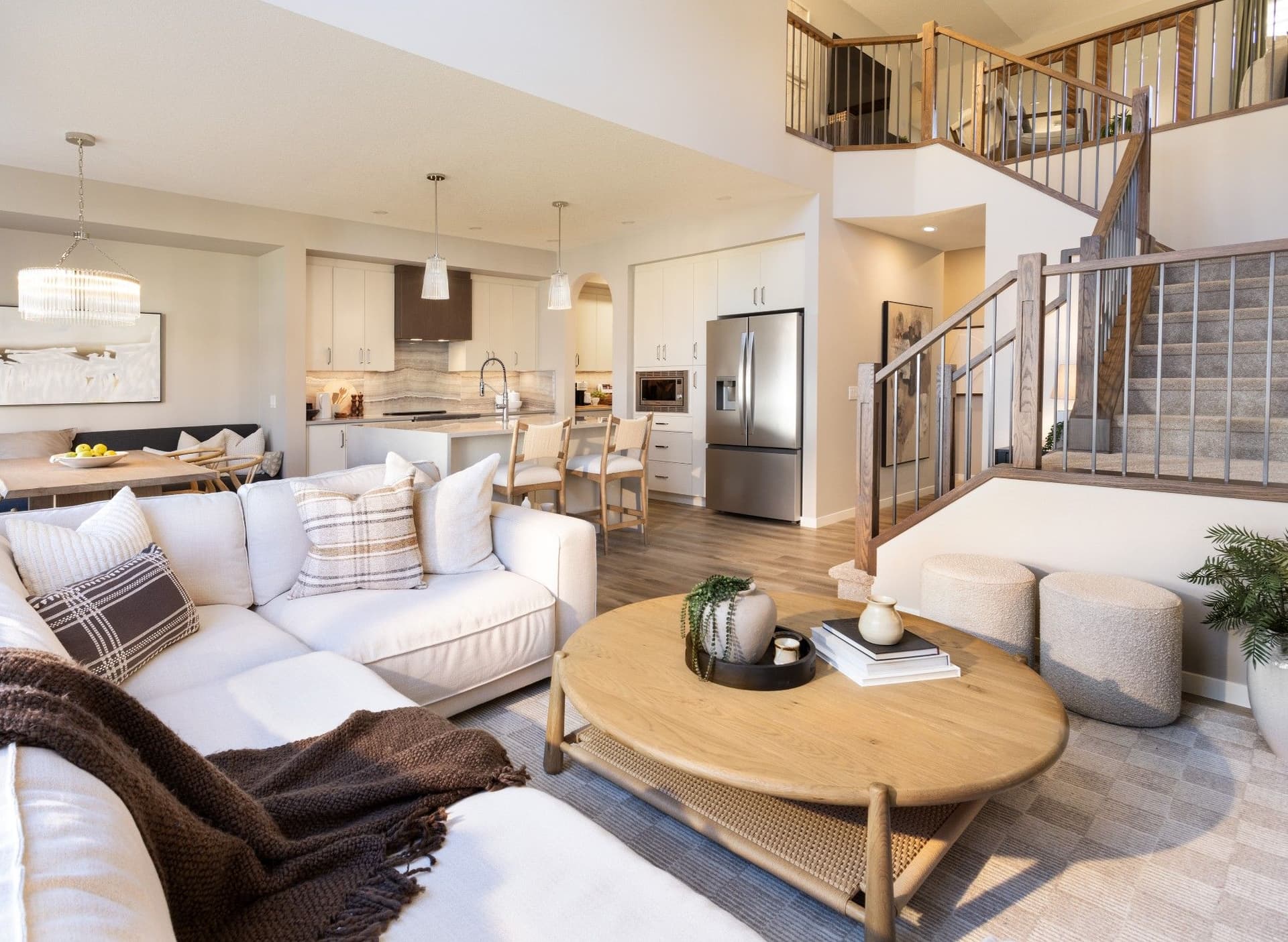 Grada main floor in Rangeview.