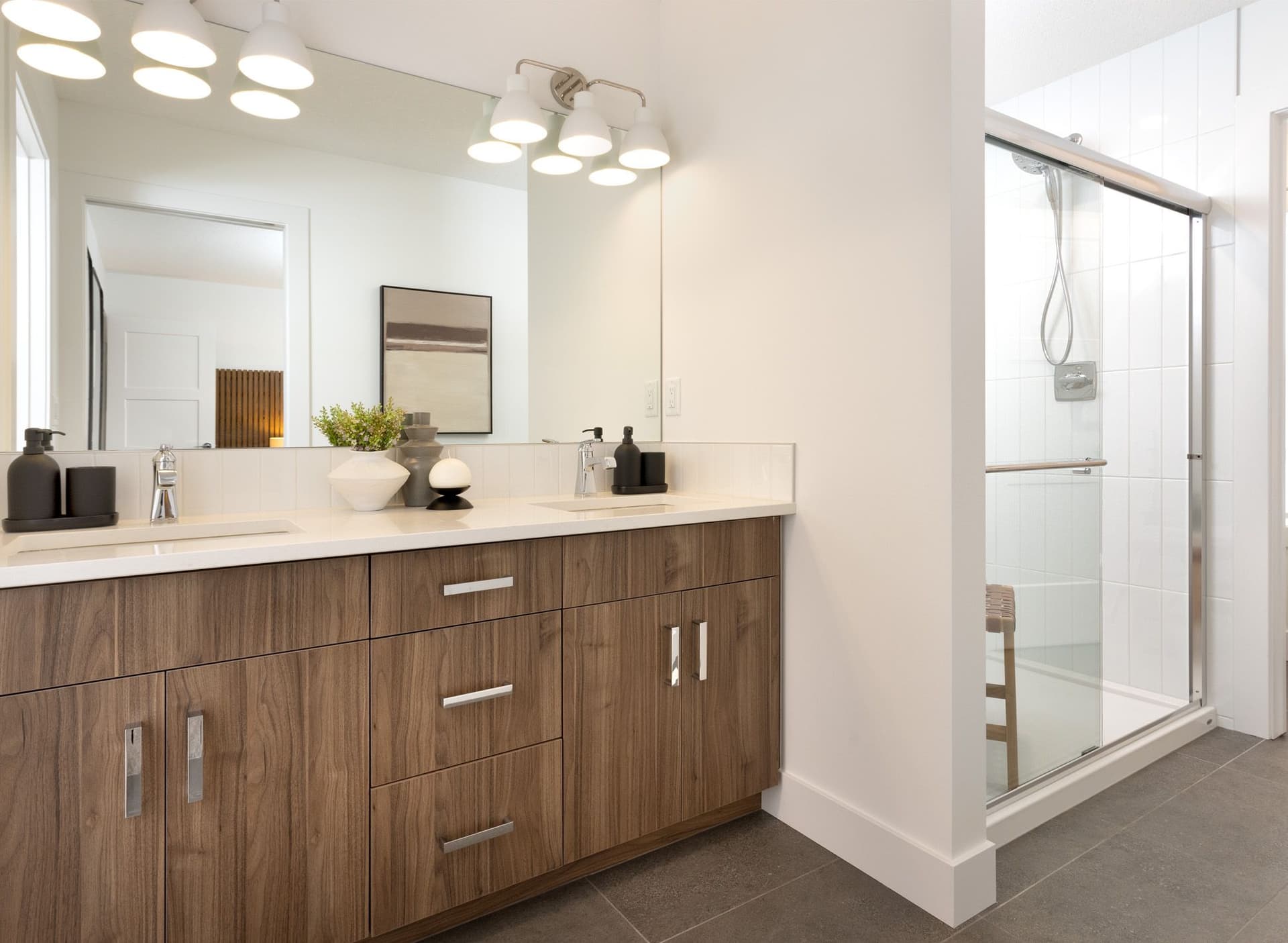 Carisa Ensuite Bathroom