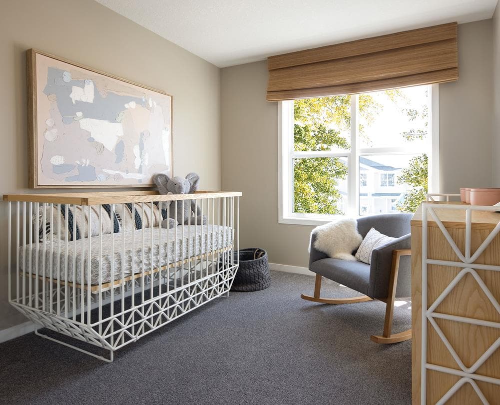 astrid second bedroom